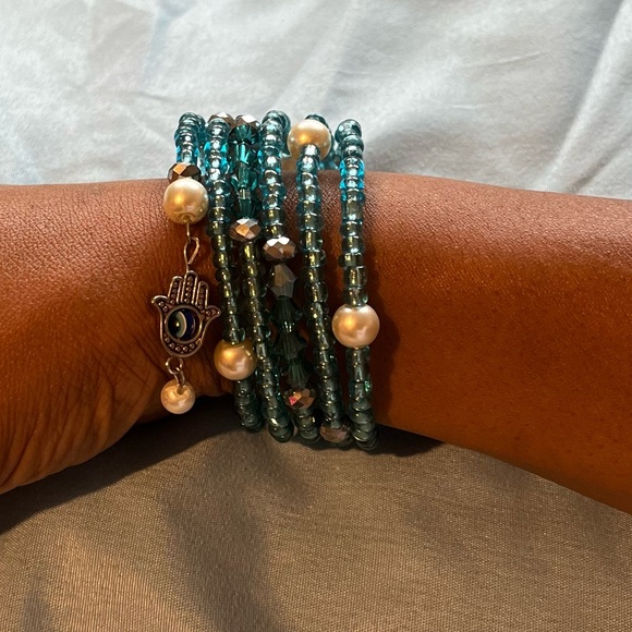 Crystal Memory bracelet and earring set! - Picture 8 of 13